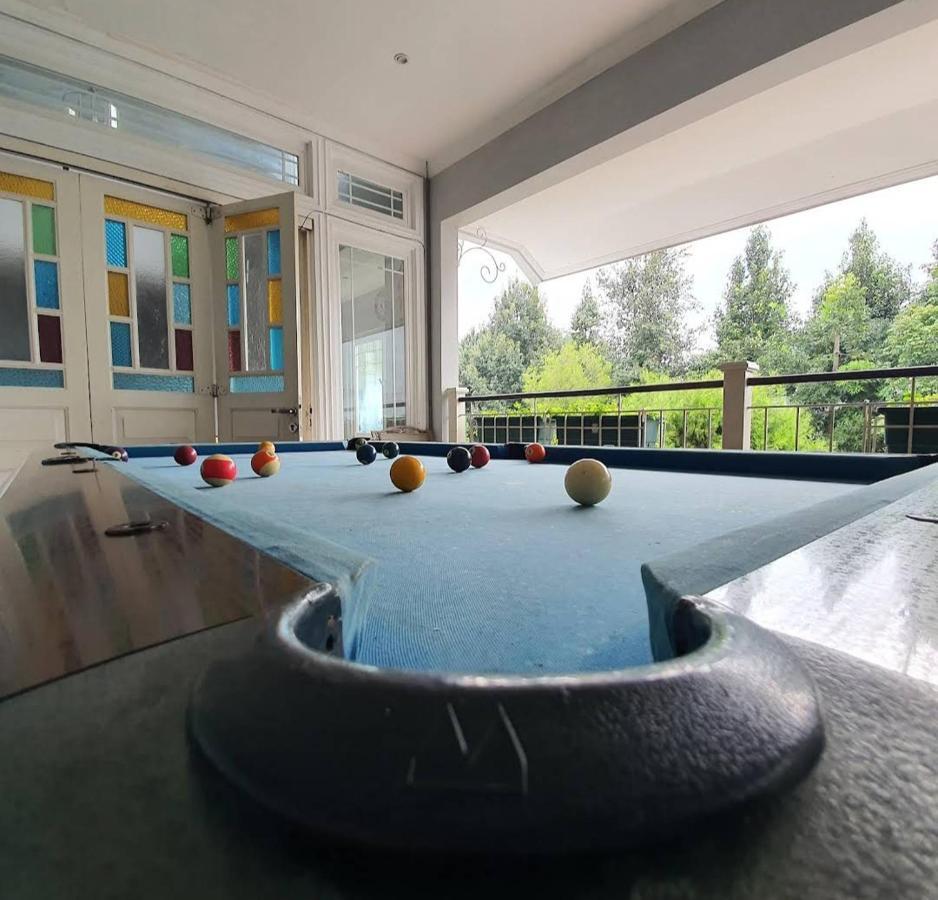 Villa 360 Lembang Exteriör bild